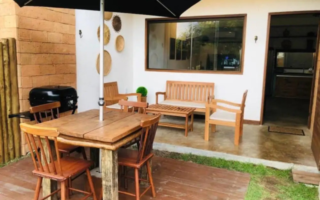 Charmosa Casa a 50m da Praia do Marceneiro