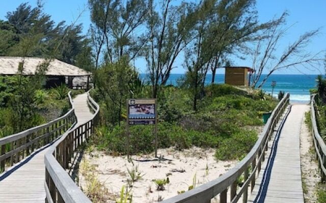 Pantai Karah Pousada