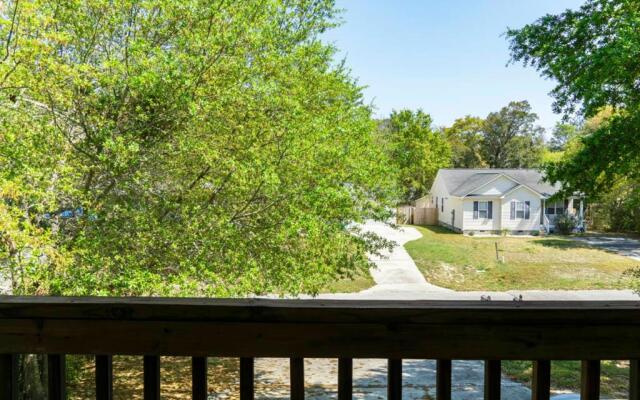 Island Delight by Oak Island Accommodations