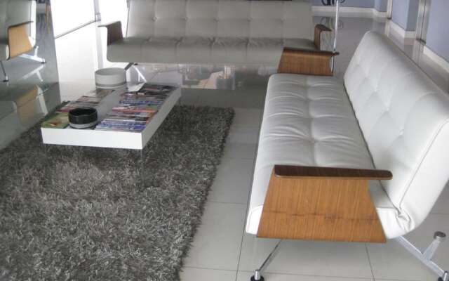 Elite 47 Hotel & Suites