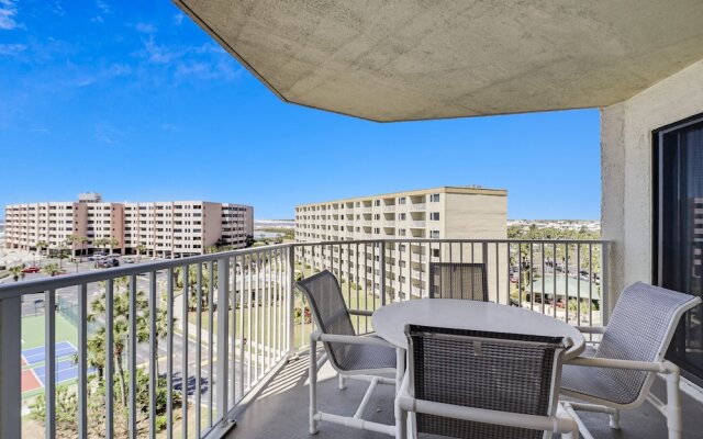 Inlet Reef 510 2 Bedroom Condo by RedAwning