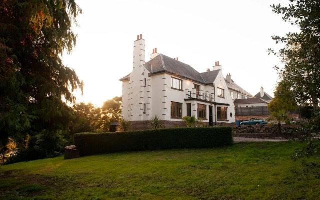 The Old Mount Manor, Causeway Coast