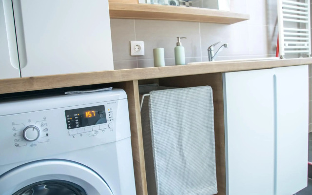 Riverside-Modern apartment-ARED