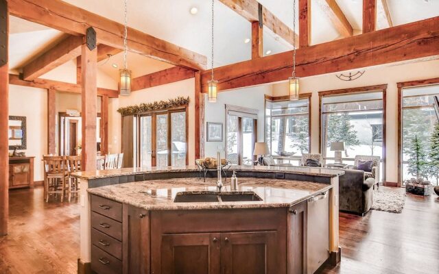 308 Shores Lane Home by RedAwning