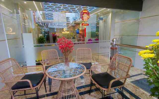 Moonlight Nha Trang Hotel