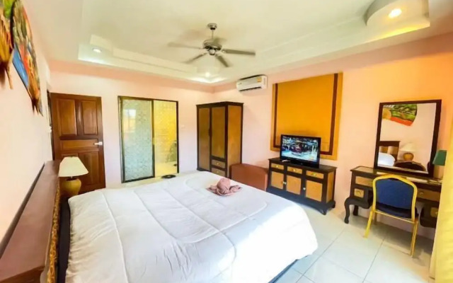 Pattaya Holiday House