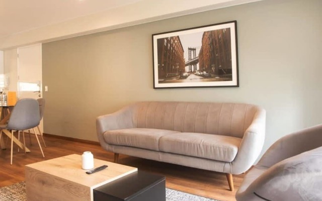 w Perfect 2BR With Balcony in Miraflores