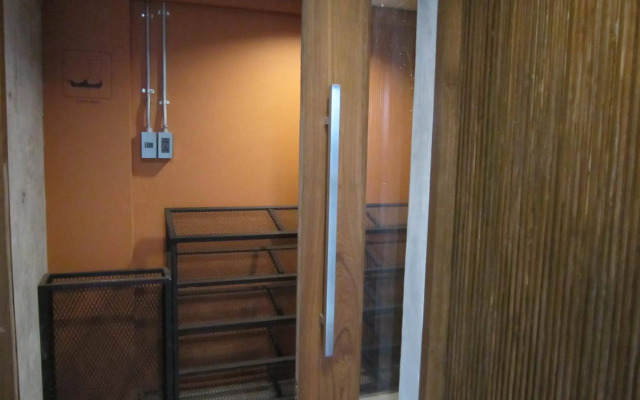 Plubpla Hostel