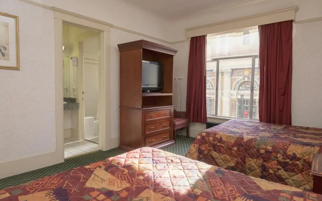 Union Square Plaza Hotel