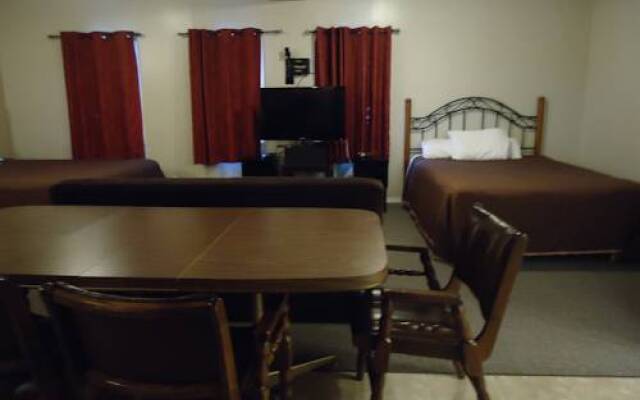 Dauphin Inn Express