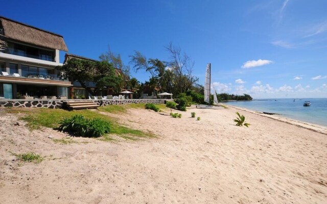 Beach and Pool Poste Lafayette