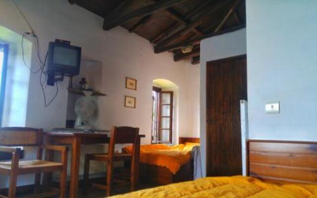 Guesthouse Dimou