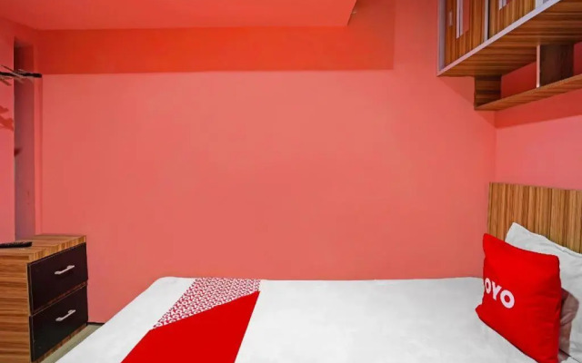 OYO 91743 Choirul Residence