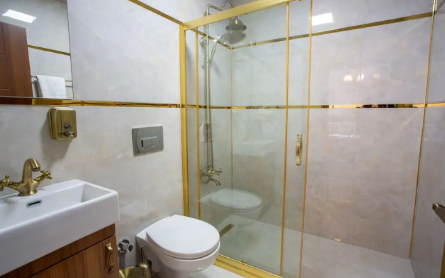 Sayina Hotel
