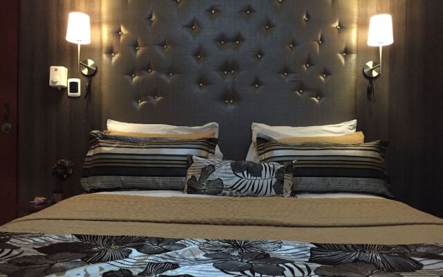 Jardines del Teatro Aparta Hotel