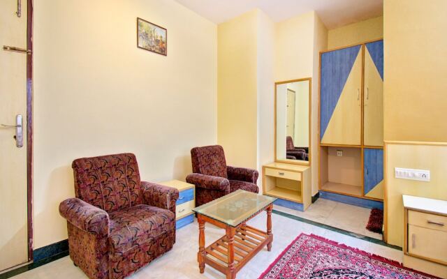 OYO 4606 Hotel Maple Green Suites