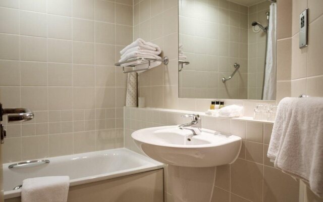 Red Lion Hotel, Hillingdon