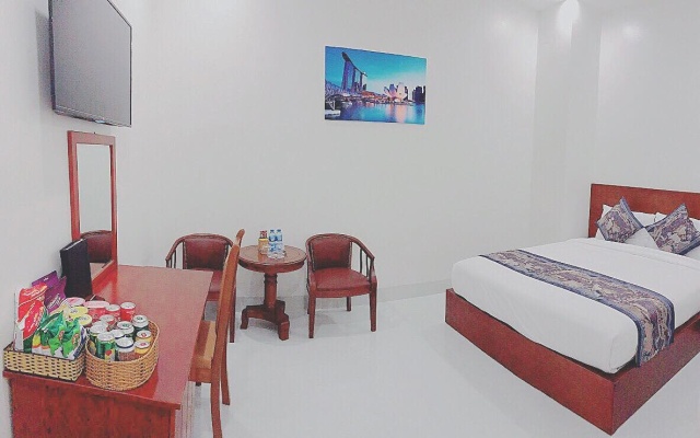 Royal Hotel – Guest Rooms – Bac Lieu