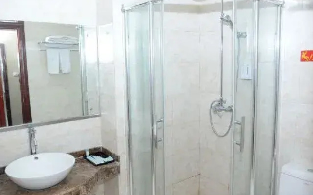 Fubainian Business Hotel