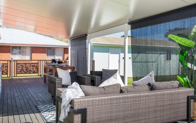 Periwinkle I Pet Friendly I 2 Mins Walk to Beach