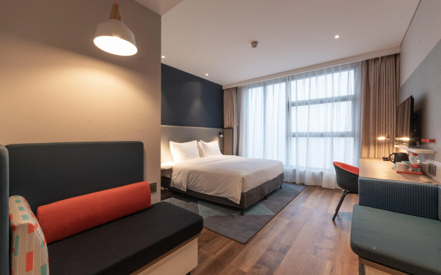 Holiday Inn Express Kaifeng City Center by IHG