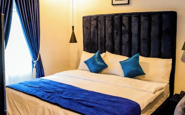 El Elyon Hotel and Suites