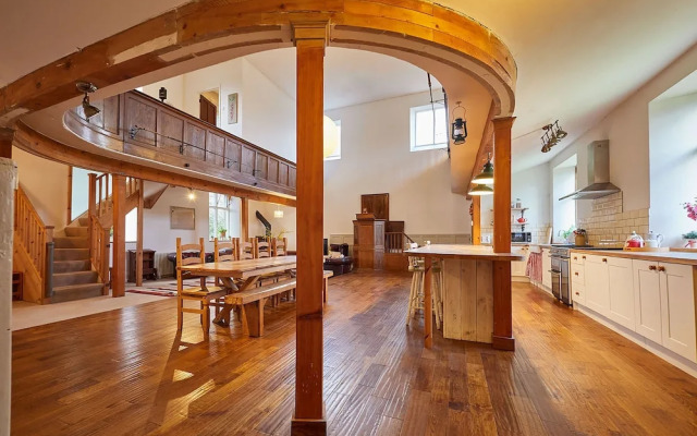 Host Stay Birdhope Craig Church