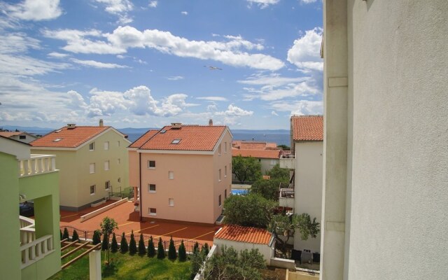 Apart-pansion Promajna