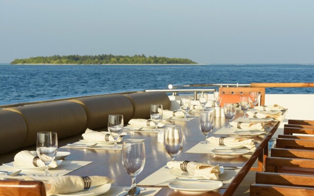 Dhaainkan'baa - Luxury Yacht