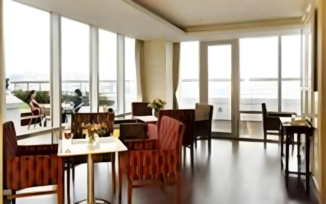 Suncloud Hotel