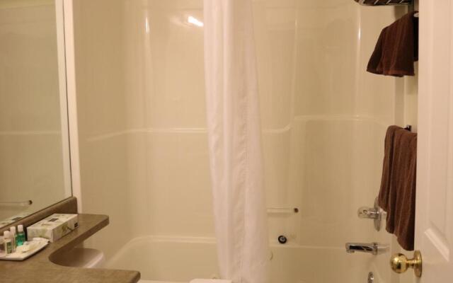 Nomad Hotel and Suites