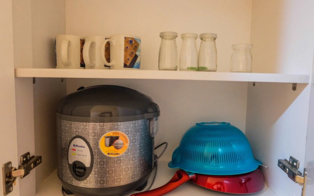 Spacious 2BR Condominium Seaview Apartment