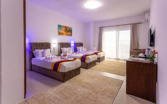 Canary Golden Hotel
