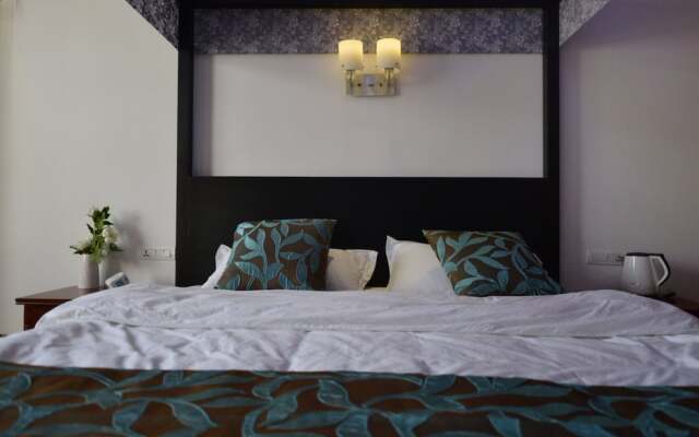 Wuzhen Pomegrante Garden Hotel