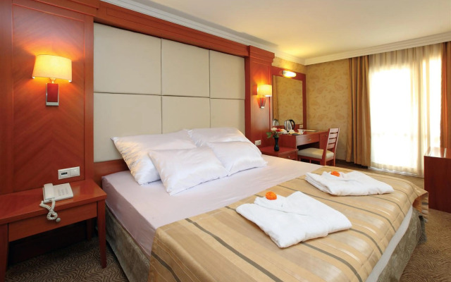 Julian Club Hotel - All Inclusive