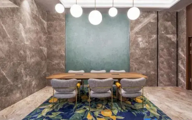 Orange Hotel (Hefei Binhu Branch)