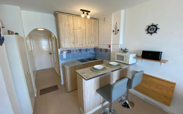 Stylish Fuengirola Studio with Panoramic Sea View