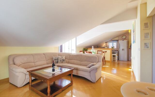 Beautiful Home in Kastel Kambelovac With Wifi and 3 Bedrooms