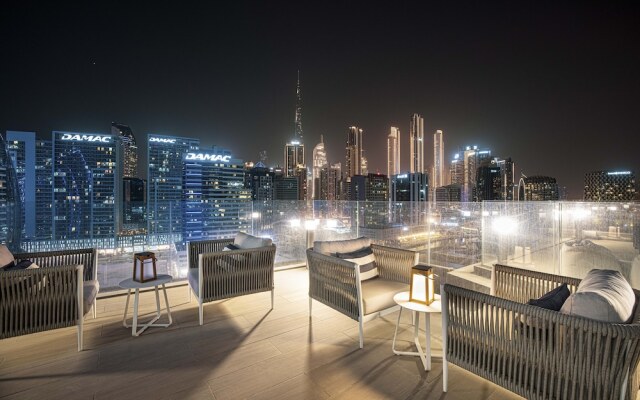 Waves - The Suite Dubai Luxury Waterfront Living