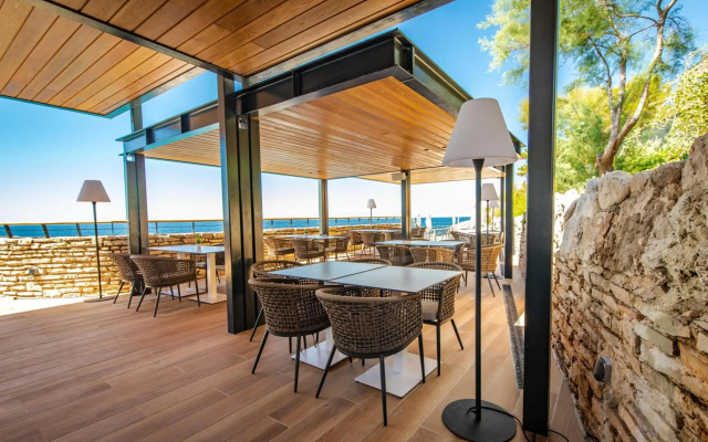 Arena Verudela Beach Apartments