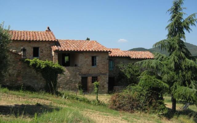 Castello di Mongiovino