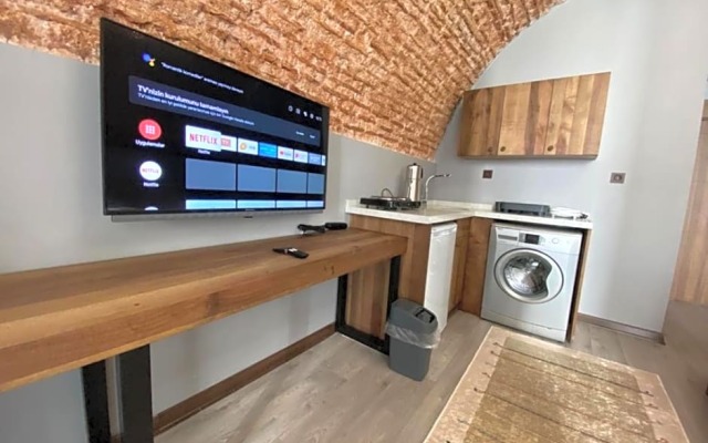 Alma Port Suites