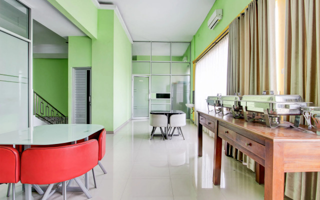 Oyo 1049 Hotel Amanah Sejahtera