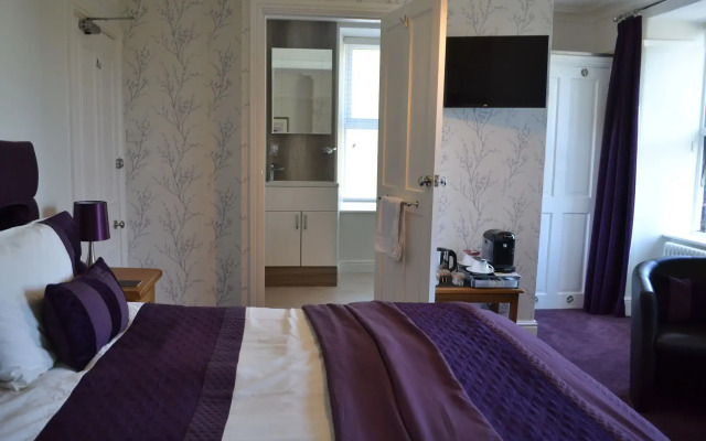 Coed-Y-Fron Guest House