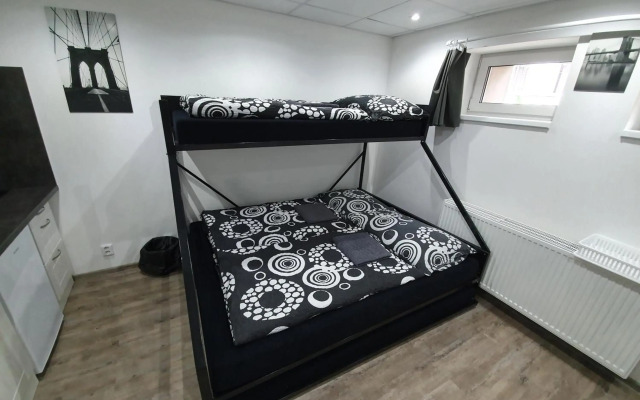 Small Apartments Denisa Business