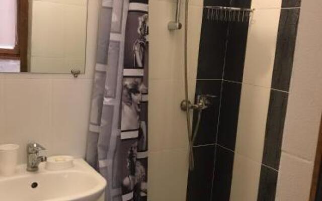 Bagamyi Guest house
