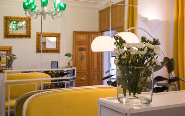 Madrid Suites San Mateo 207