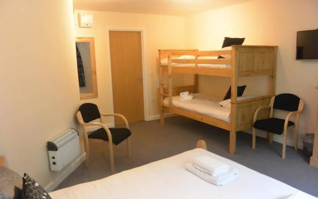 Roydon Marina Village Hotel