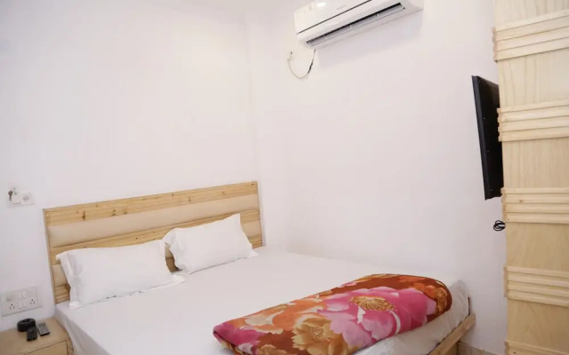 New King by Backpackers Heaven