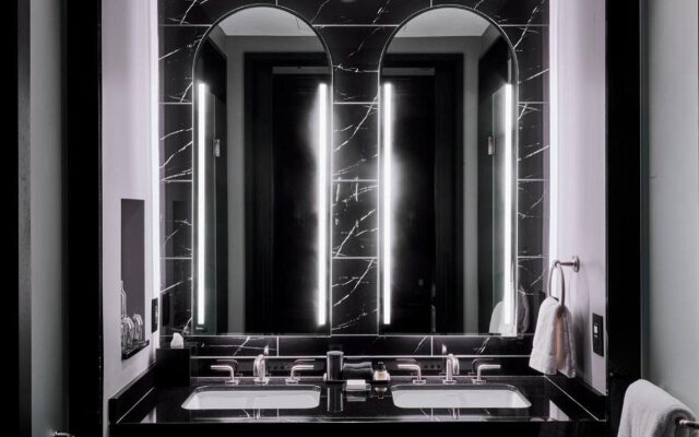 Daxton Hotel Birmingham, Curio Collection by Hilton